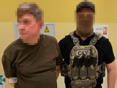 Розумова відсталість на $25 000: викрили групу з двох столичних медиків  