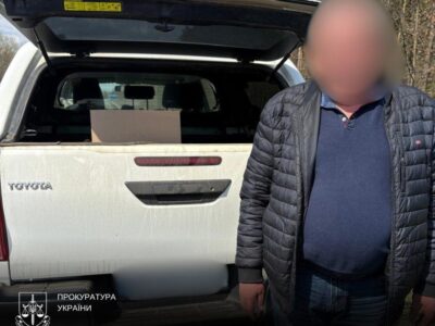 Вимагав «відкати» з бойових виплат: на Львівщині затримано посадовця військової частини