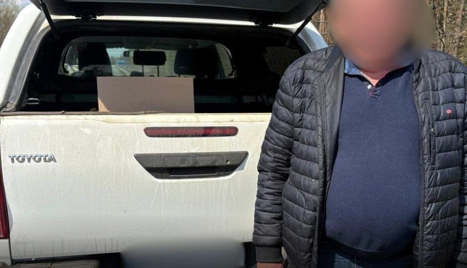 Вимагав «відкати» з бойових виплат: на Львівщині затримано посадовця військової частини  