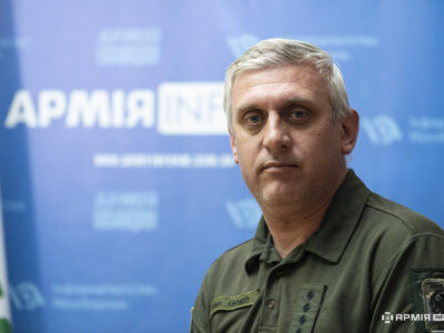 «Ворог готовий спалити десяток квадроциклів за один бліндаж»: прикордонник «Ван Гог» розповів про війну, втрати й Донбас