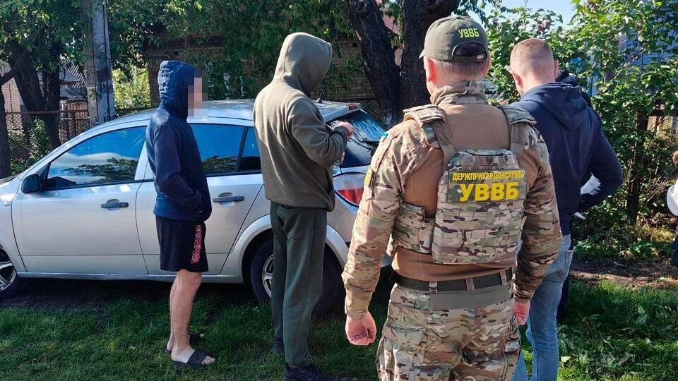 Продано щонайменше 20 машин — на Волині торгували автомобілями, завезеними для потреб Сил оборони  