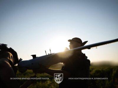 «Атакують цивільних і повертаються на місце прильоту»: морпіхи розповіли про російський терор на Херсонщині