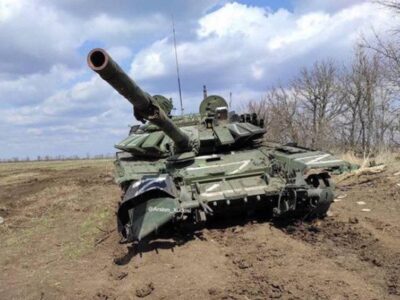 «Раптове загоряння» по-князівськи: дрони 14-ї бригади спалили замаскований танк і склад БК ворога