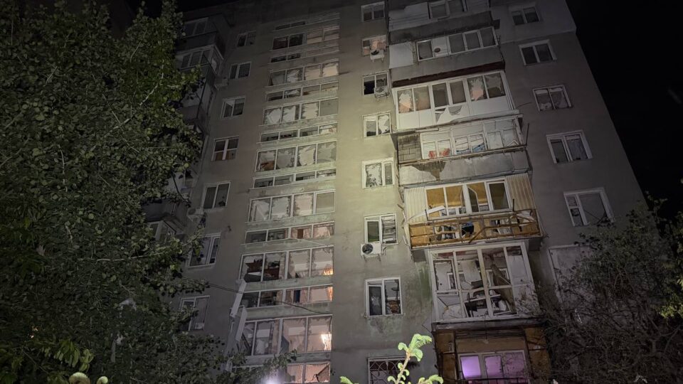 Ворог вночі двічі атакував Одесу: постраждали п’ятеро людей  