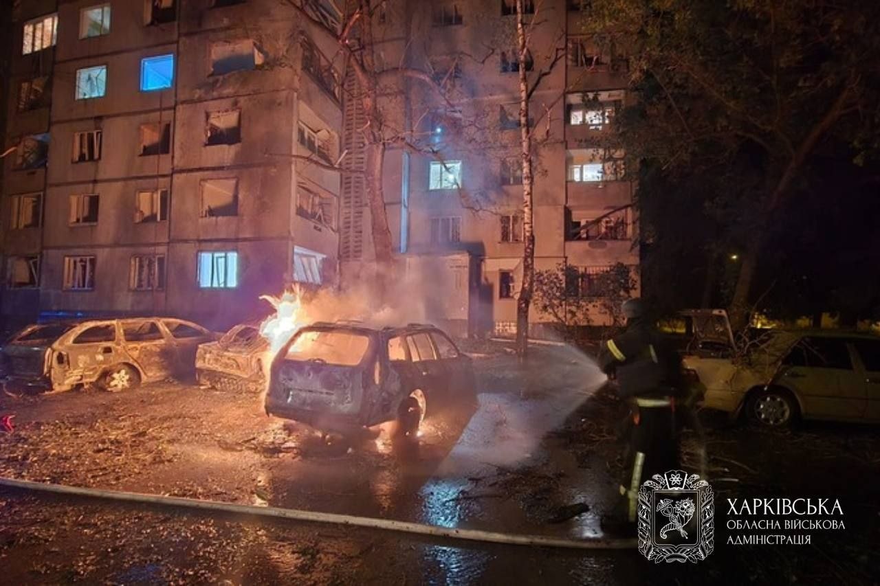 Масована атака ворожих БПЛА на Харків: 15 постраждалих, пожежі та численні руйнування