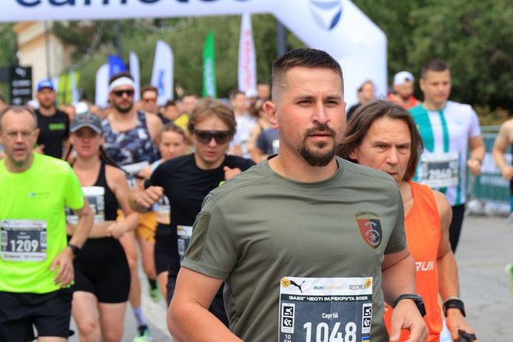 Сергій Данюк спортивному забігу