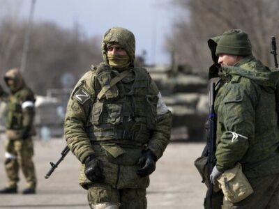 Рекрутеру — премія, новобранцю — окоп: у росії провисає набір контрактників