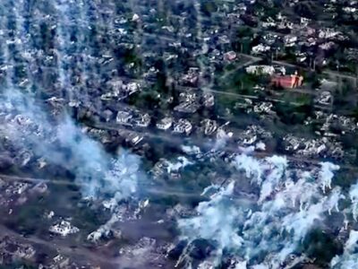 Моторошні кадри: ворог обстріляв Костянтинівку фосфорними боєприпасами