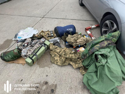 Вивозив ухилянтів до білоруського кордону: на Житомирщині затримали правоохоронця з Харківщини