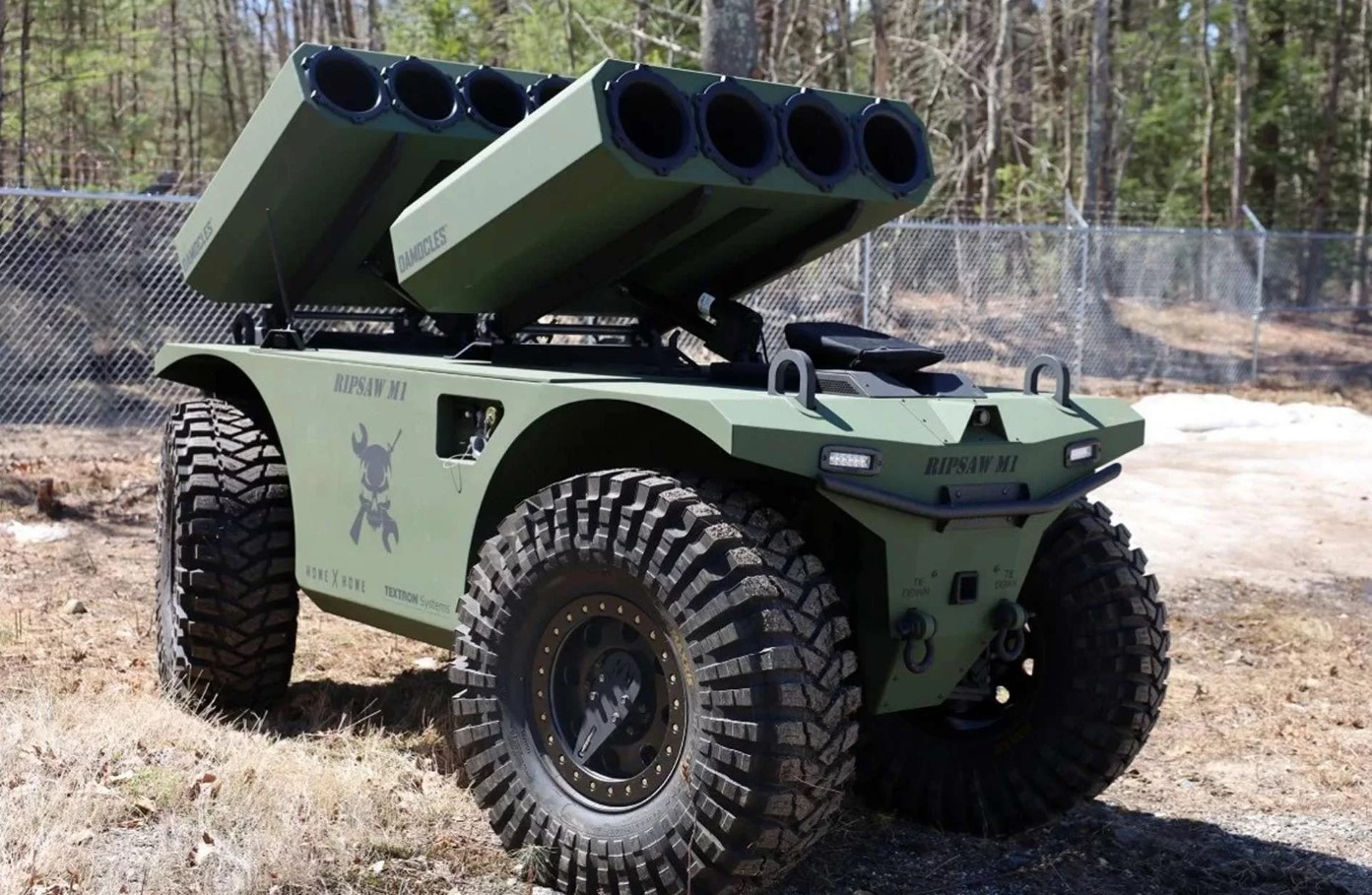 Безпілотний наземний транспортний засіб (UGV) RIPSAW M1