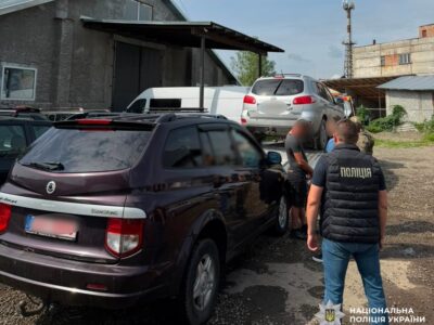 Продавав автомобілі, ввезені як гуманітарна допомога для ЗСУ: на Закарпатті викрили підприємця