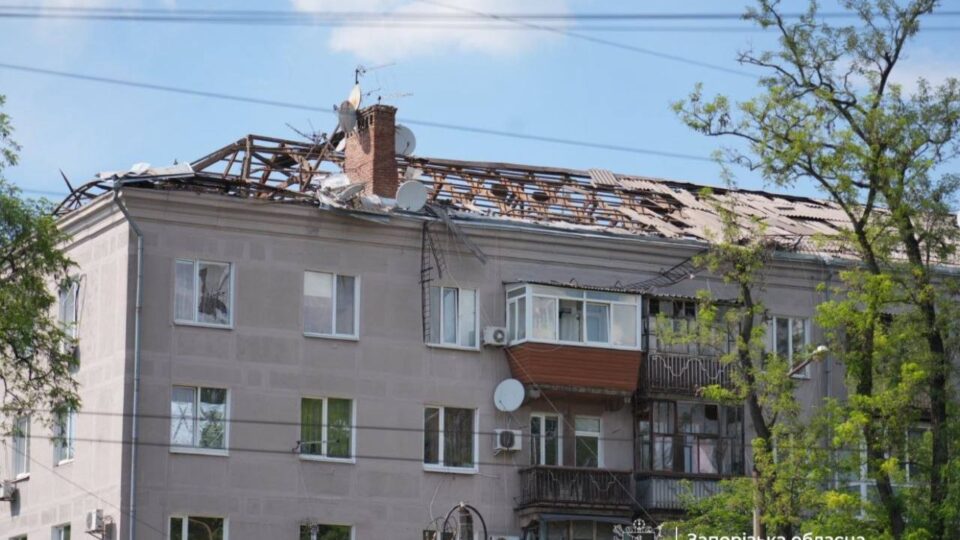 Запоріжжя зазнало ворожого обстрілу: три людини поранено, серед них дитина  