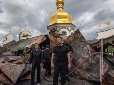 Володимир Зеленський на «Рамштайні»: У Москві ви бачите нашу відповідь на удар по Лаврі