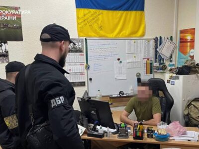 Судитимуть прикордонника, який із братом-росіянином вивозив військовозобов’язаних за кордон