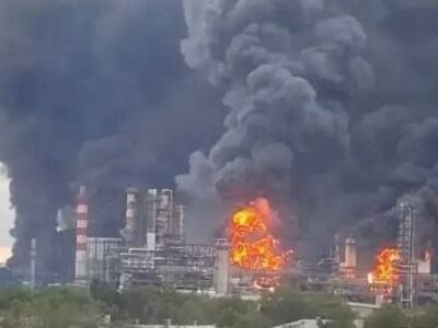 Вдруге за тиждень — Московський нафтопереробний завод: Президент прокоментував далекобійні санкції