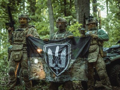 «Попереду ще більше наших успішних операцій» — Президент привітав воїнів ЦСО «Альфа»