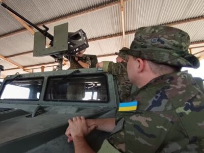 EUMAM Ukraine: в Іспанії українські воїни вдосконалюють навички експлуатації стрілецького озброєння