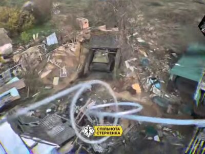 Загнали САУ під землю і знищили: наші пілоти вдарили по російській арті