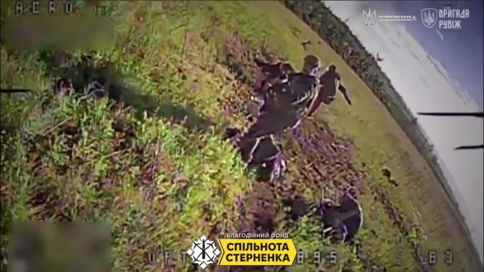 Загинув, бо перечепився об мертвого попередника: на одному місці вбили трьох російських штурмовиків  