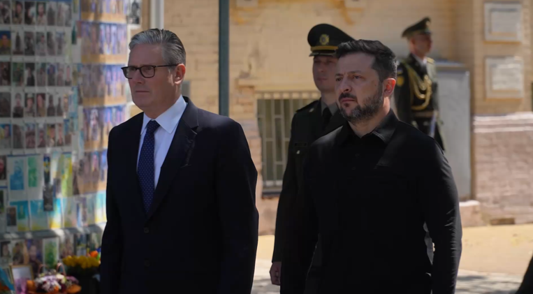 Президент України та Прем’єр-міністр Великої Британії вшанували загиблих українських воїнів 