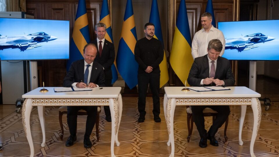 Ukraine and Sweden Signed an Agreement for the Procurement of 16 Gripen Fighter Jets
