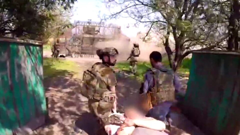 «Якщо виживу — відправ відео»: бійці «Хижака» врятували побратимів, попри загрозу повторного удару 
