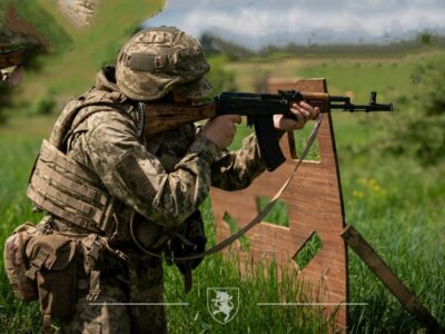 Тисячі військових хочуть повернутися із СЗЧ та підписати контракт — Михайло Федоров