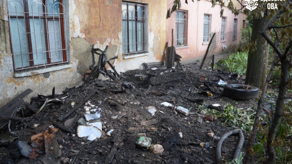 Ворог атакував цивільну інфраструктуру на Одещині, загинула жінка 