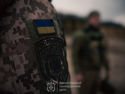 Через переправу, під постійними обстрілами: прикордонники «Форпосту» успішно евакуювали пораненого