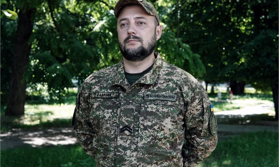 «Вона була іржава, але це була вода»: як гвардієць «Маестро» вижив під завалами розбомбленого будинку в Торецьку 