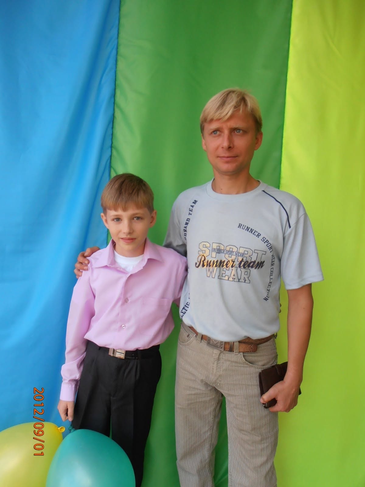 Олег Яровий в дитинстві з батьком