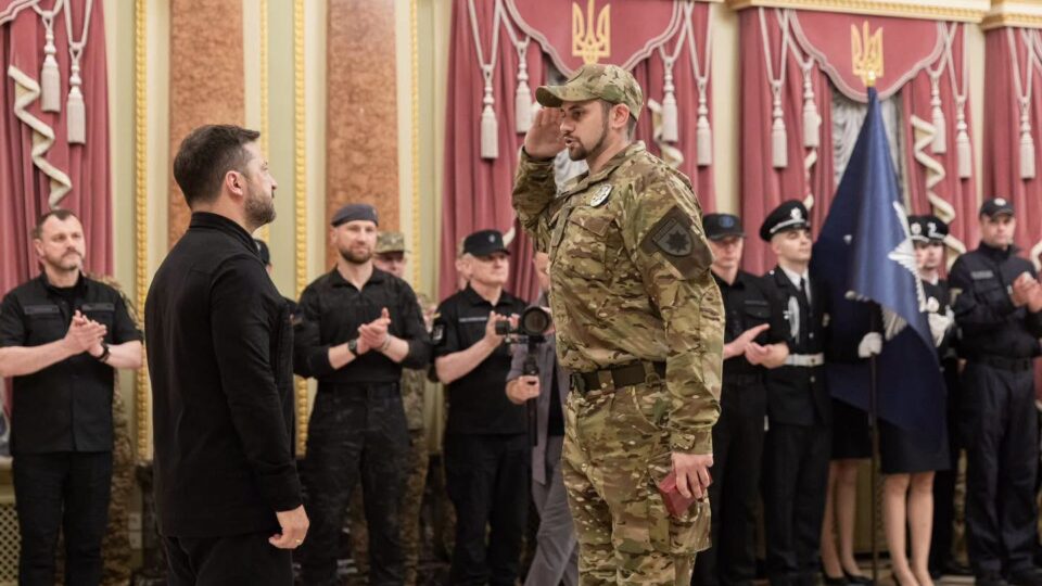Мінус танки, броня й понад 60 штурмовиків: ас FPV-дронів «Тлок» отримав орден «За мужність» 