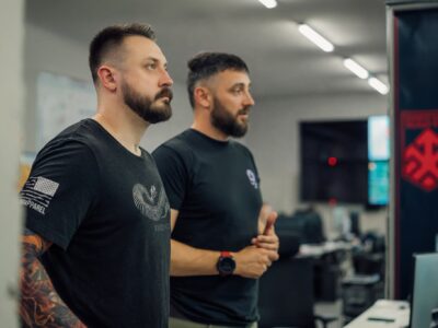 Нові контракти та кадровий менеджмент: заступник міністра оборони Мстислав Банік відвідав корпус «Хартія»