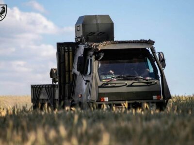 «Кожне збиття пам’ятаю по секундах»: історія водія британського ЗРК RAVEN, який полює на ракети й «Шахеди»