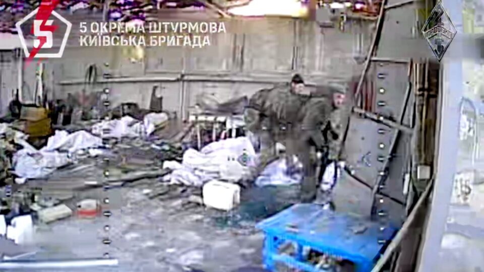 Бійці 5-ї штурмової бригади показали «сафарі» на російських піхотинців 