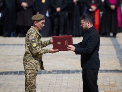 У День Української Державності Президент відзначив військовослужбовців державними нагородами