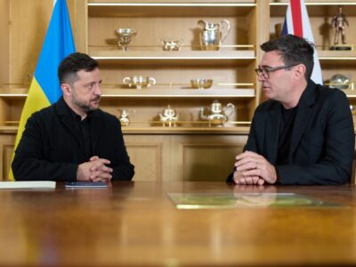 Zelenskyy, UK PM Andy Burnham Hold First Meeting at Portsmouth Naval Base