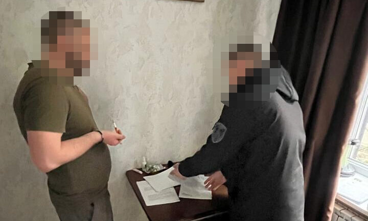 Слідчі дії ДБР з підозрюваним