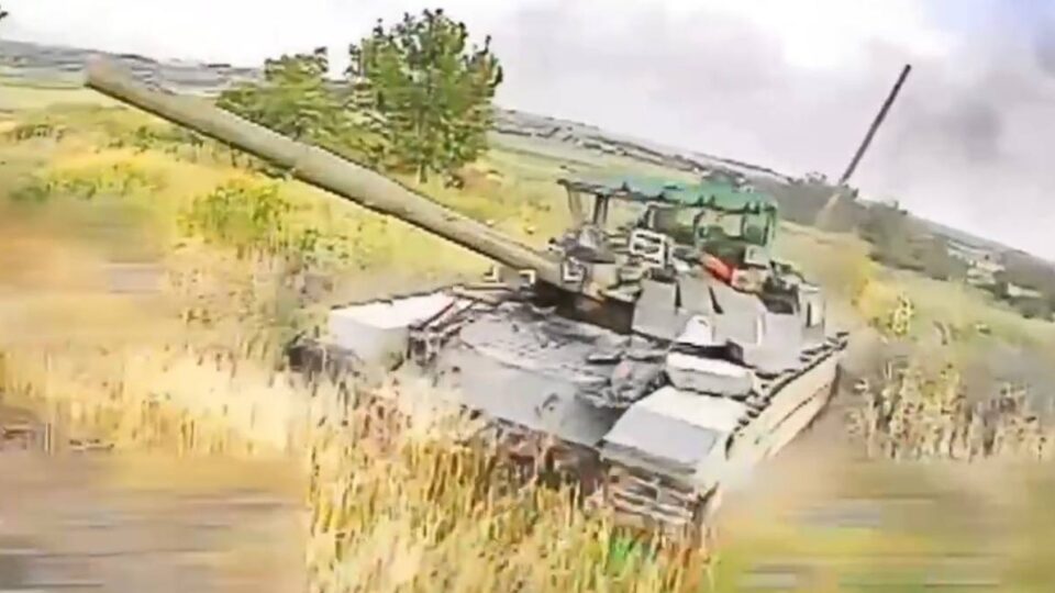 «Азов» зірвав один із наймасштабніших штурмів рф: розгромлено дві армії та танкову дивізію 