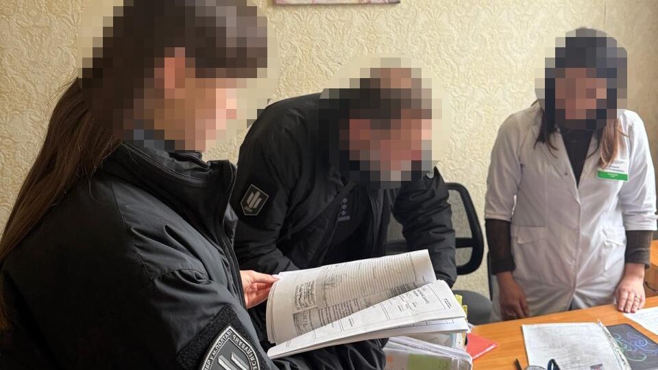 Вчила як обдурити комісію та продавала висновки ВЛК: судитимуть колишню військову лікарку з Дніпра 