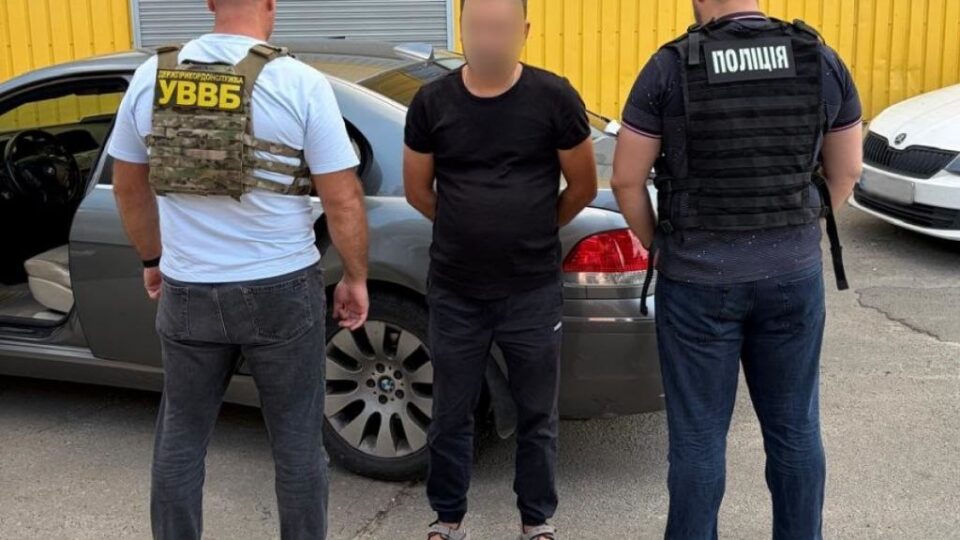 $8000 за переправлення до Білорусі: на Рівненщині затримали організатора 