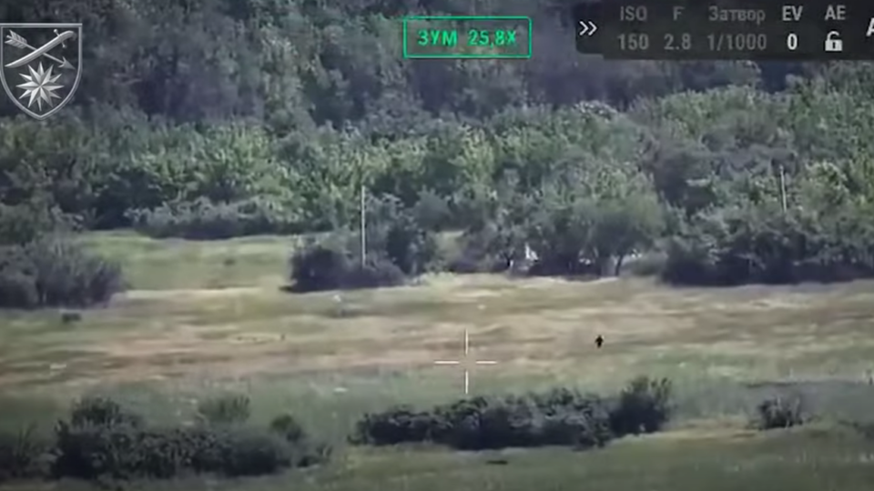 Змагання бомберів та FPV: воїни 66-ї бригади рознесли групу окупанітв у «зеленці» 