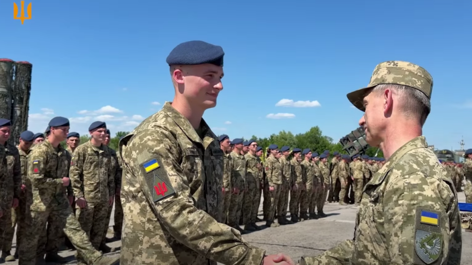 Українське військо поповнила нова генерація офіцерів Повітряних Сил 