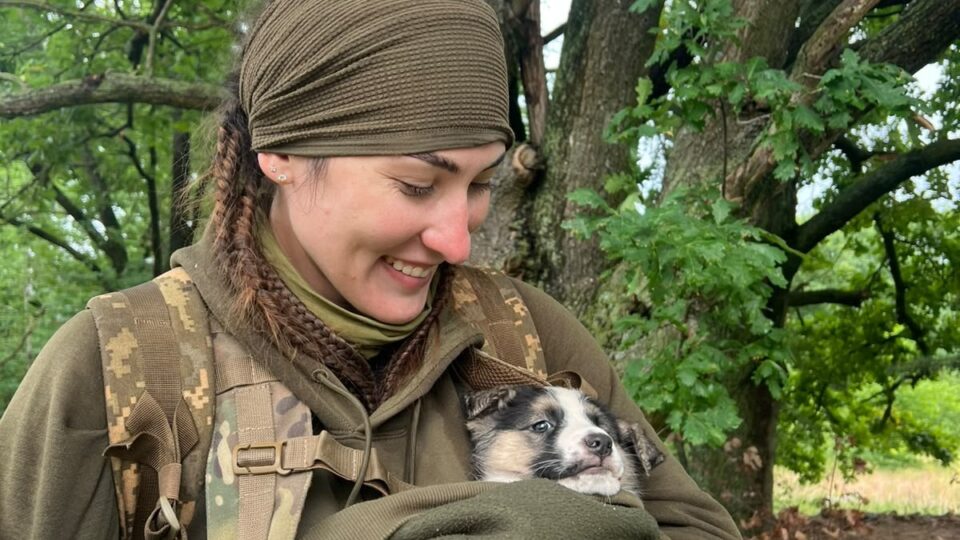 «Ти сам обираєш свою посаду»: бойова медикиня «Небо» розповіла, чому підписала контракт  «18–24» 