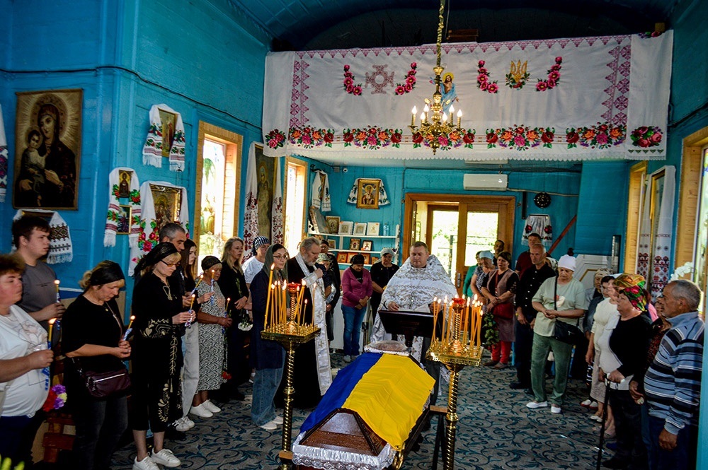 Відспівування Миколи Коробенка