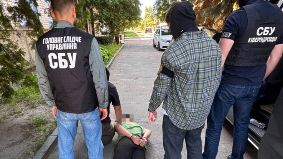 Розвідка за 100 доларів: СБУ зірвала плани рф атакувати енергетику Київщини та Житомирщини 