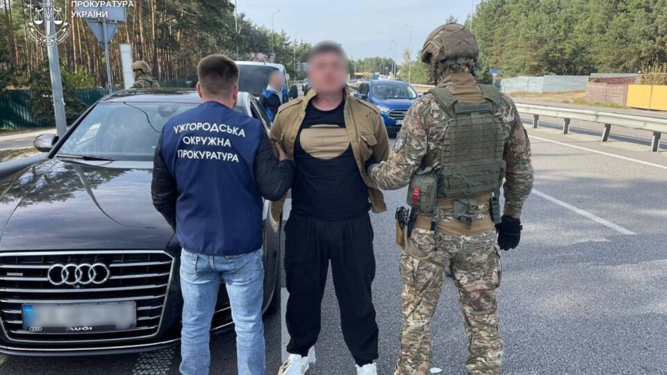 Вісім років замало: прокуратура оскаржує вирок шахраю, який витратив «похоронні» гроші на кокаїн 