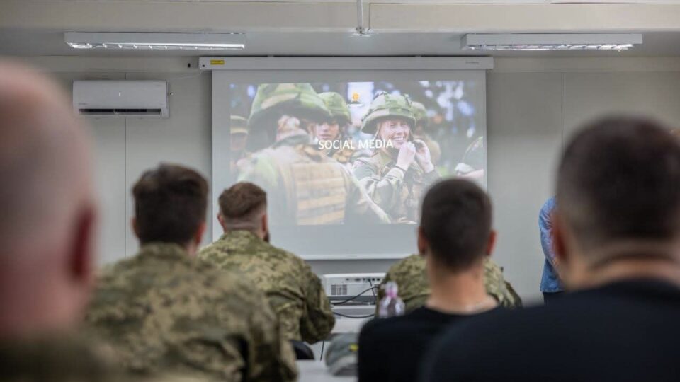 Як говорити про війну і не допомогти ворогу: ЗСУ та Норвегія обмінялися досвідом військових комунікацій 