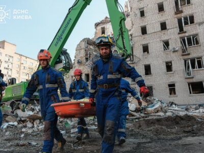 Кількість загиблих унаслідок російського удару по Києву зросла до 22: рятувальна операція триває