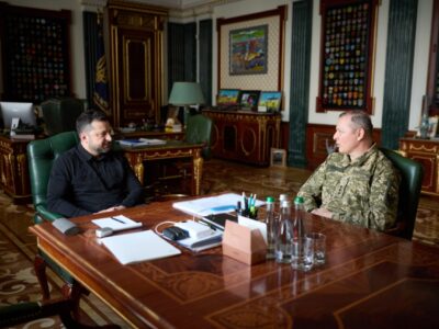 Володимир Зеленський зустрівся із командиром полку Олегом Ляшком
